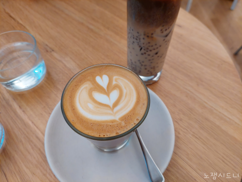 호주 커피 라떼